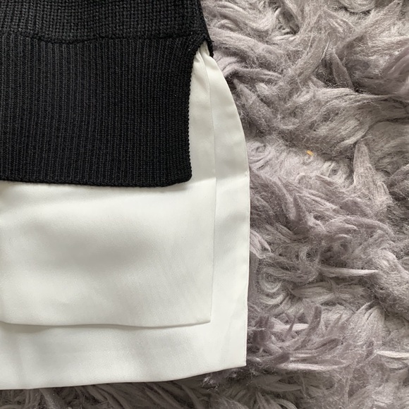 NWT White House Black Market Black Mixed Media V Neck Tunic Sweater NEW Sz XS - Picture 10 of 10